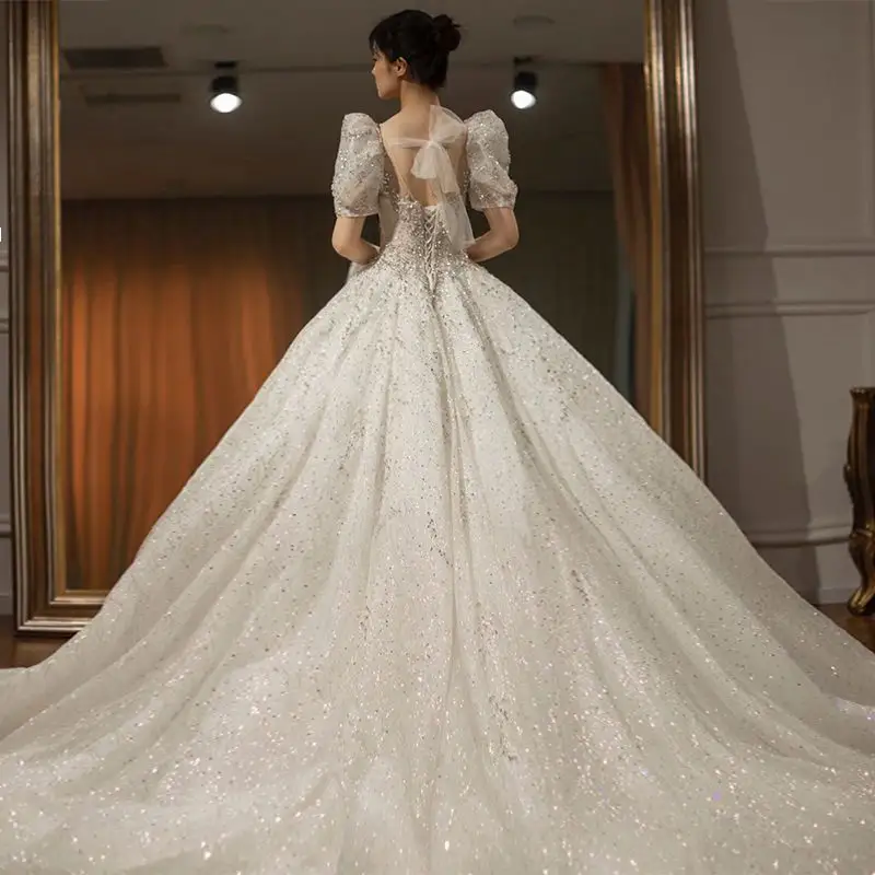 2024 ren beading quinceanera Dresses với CAPE nhỏ V cổ quinceanera áo không tay cộng với kích thước bóng Gown Robe de Bal