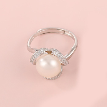 Bague perle (blanche)
