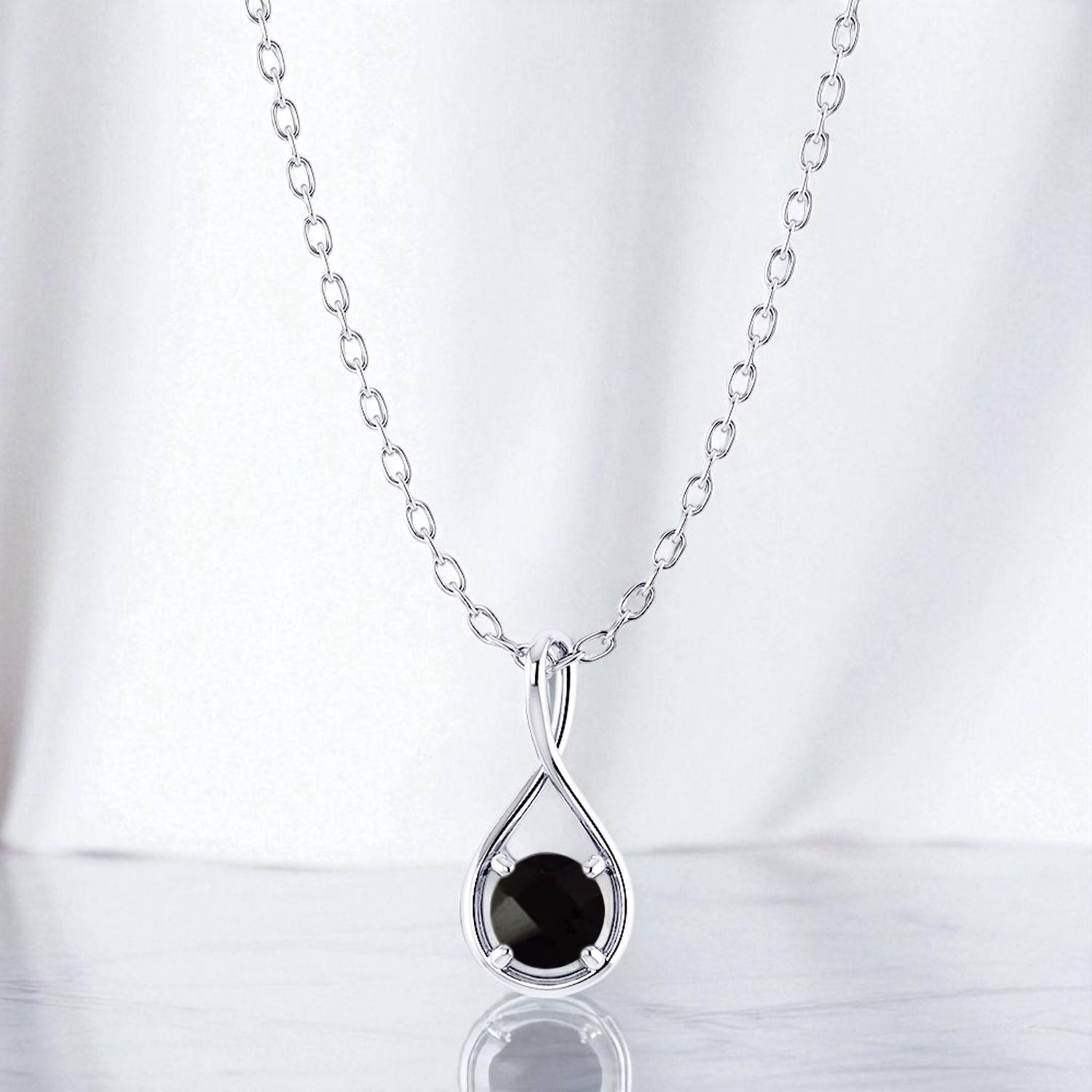 โอนิกซ์สีดำ