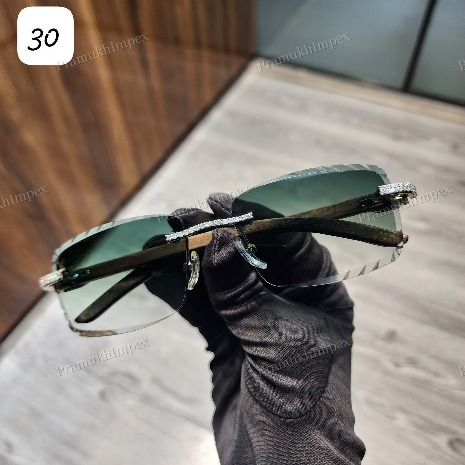 สีเขียว