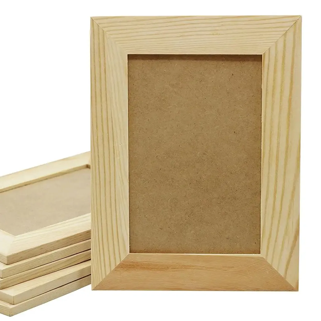 Square Shape Wooden Photo Frame Photo Display Stand Gift Box Packaging Available Wooden Family Photo Frame At Low Price