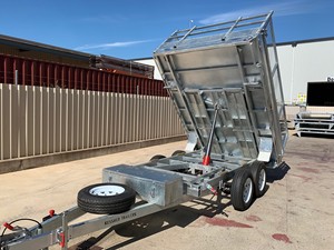 Frenler + kafes + rampalar ile düz üst galvanizli ticari damperli - Product Image 2