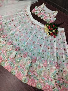 DUPATTA ile ağır iş ile yeni tasarımcı SONAAKSHI RAJ gelin LEHENGAS - Product Image 6