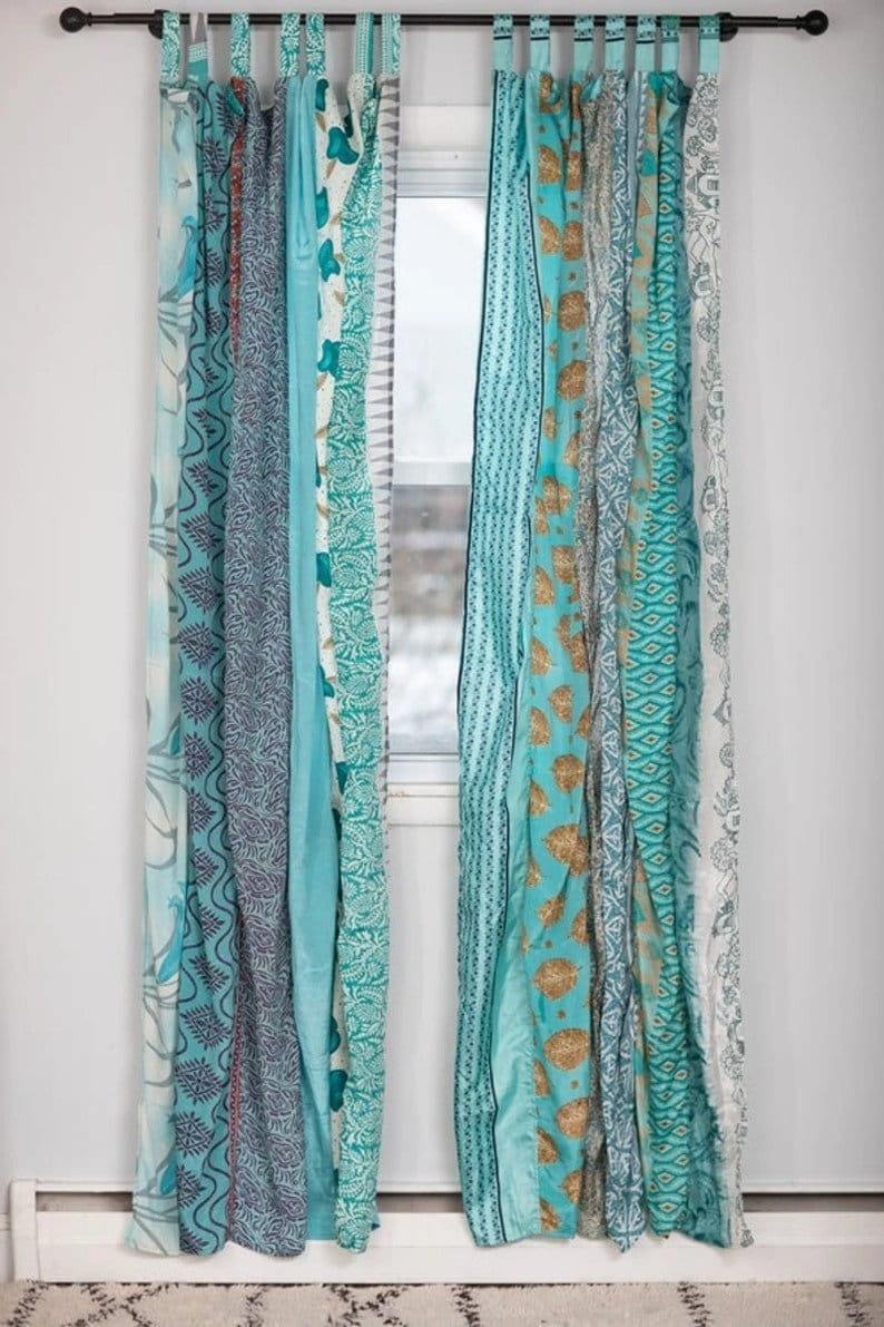 สีเขียวน้ำทะเล