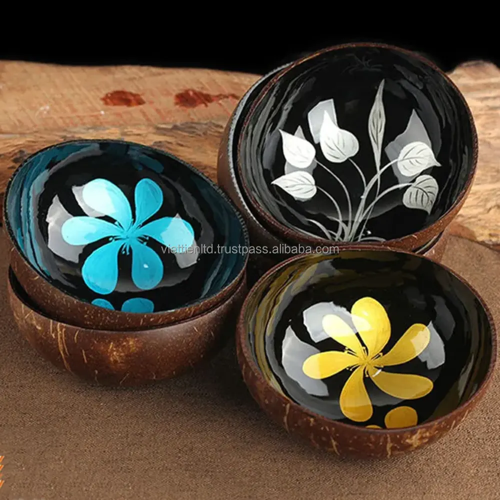 Ciotola di guscio di cocco disegnata a mano modello di fiore all'ingrosso in bulk shell inlay eco friendly insalatiera made in Vietnam