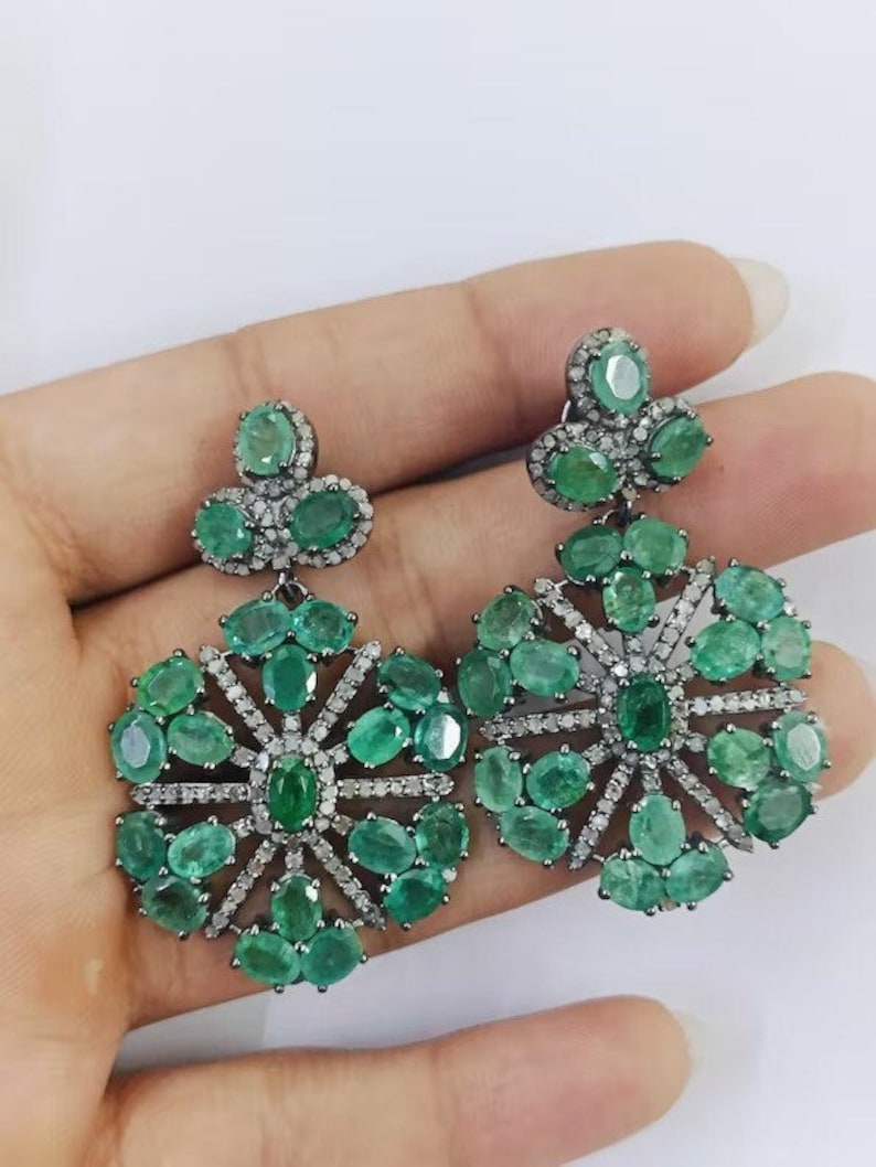 สีเขียว