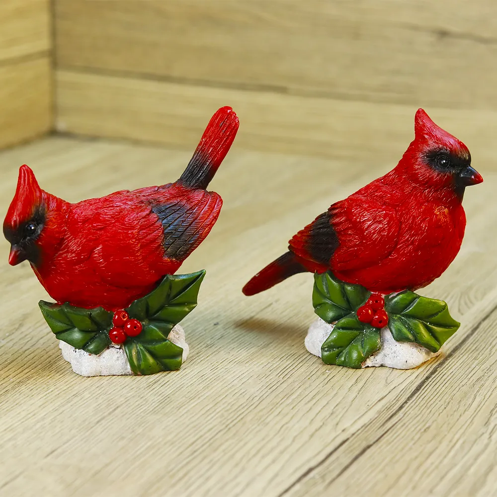 الرائج في عيد الميلاد ديكورات الطيور الحمراء ملونة منحوتة جميلة من الراتنج مجسم طائر الحديقة الشمسي