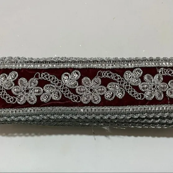 Maroon gümüş Zardozi nakış sanat ipek kumaş süsü ile gümüş çiçek nakış çiçek Sequins Sari sınır Trim elbise dantel