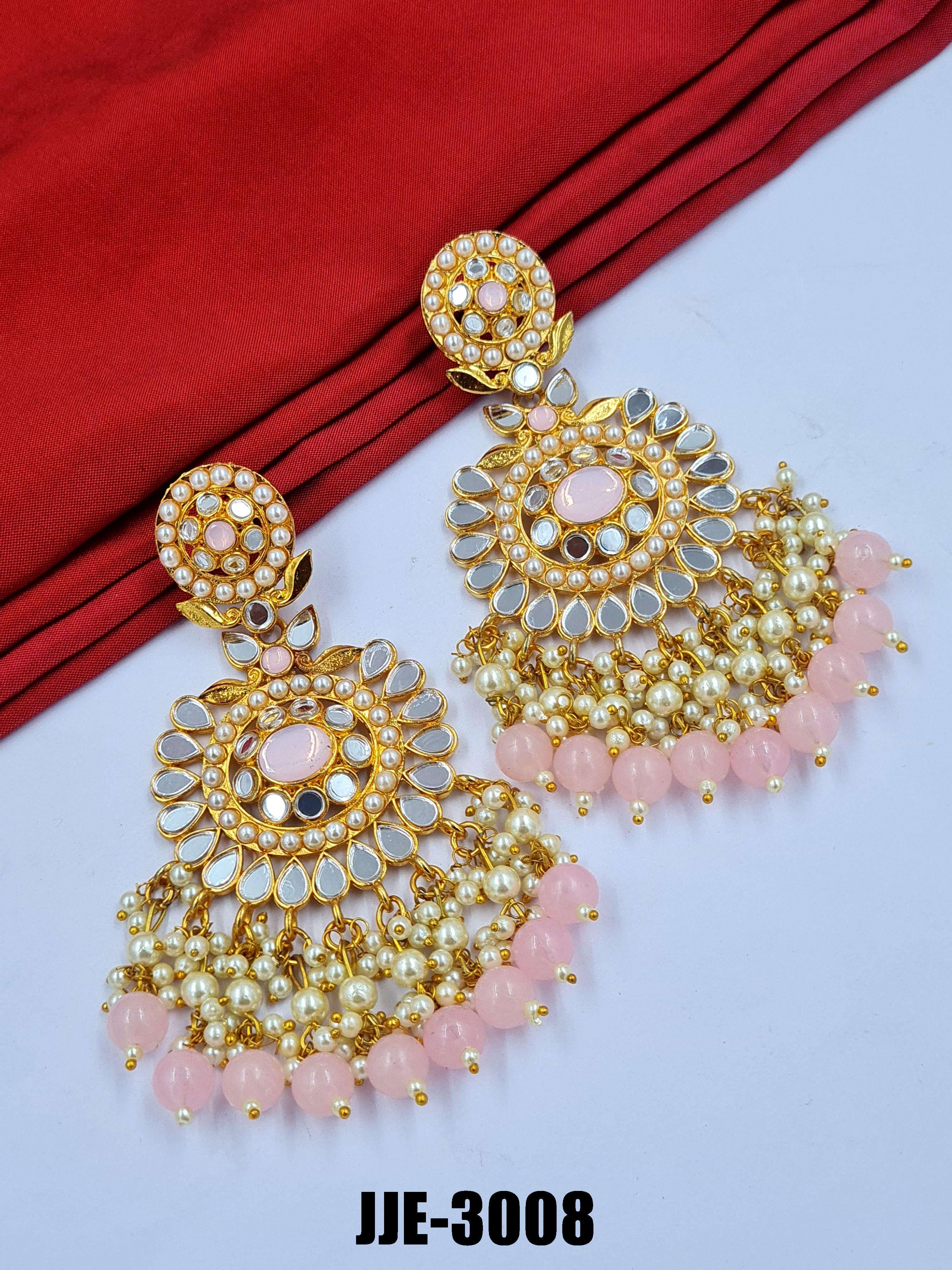 สีชมพูอ่อน