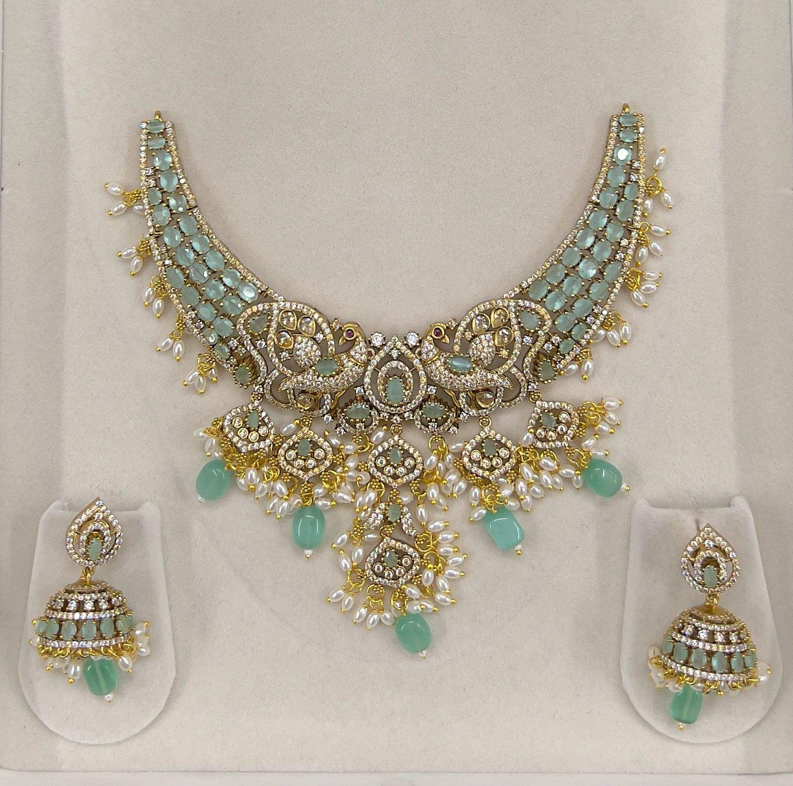 ทะเลสีเขียว