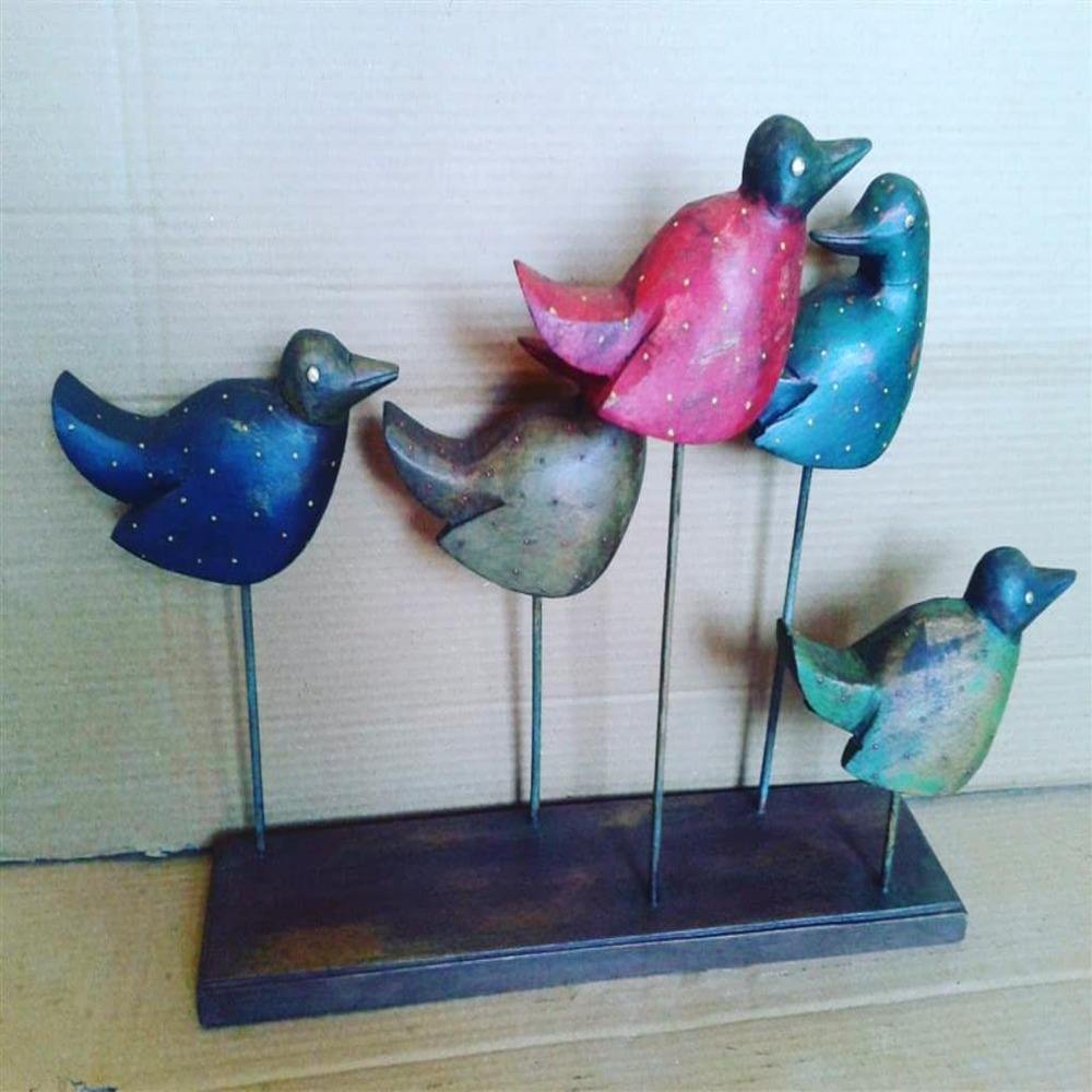 สีดำสีกากี