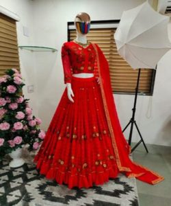 Karmaşık el, özel günler iç<span class=keywords><strong>in</strong></span> Lehenga Choli çalıştı.