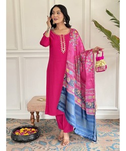 韓国の美しいドレスKurta Kurtiパキスタンの女性カジュアルプラスサイズのブティックスーツ - Product Image 2