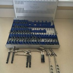 Korosブラックベルトランバーリトラクタ完全セット脊椎手術用鋼器具手動電源ペンタックス