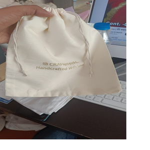 Ustom-bolsas con cordón hechas de tela de algodón, cuerdas trenzadas de 3 mm en colores e impresión de logotipo según sea necesario. - Product Image 4