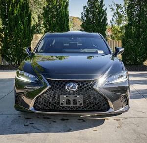 2024 שימוש lex_us es 350 F טיפול ספורט fwd