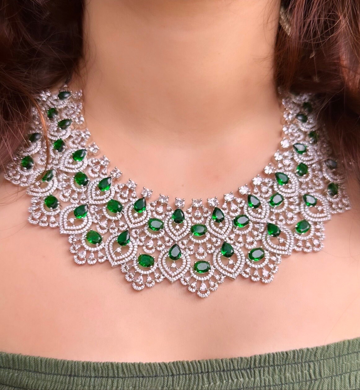 สีเขียว