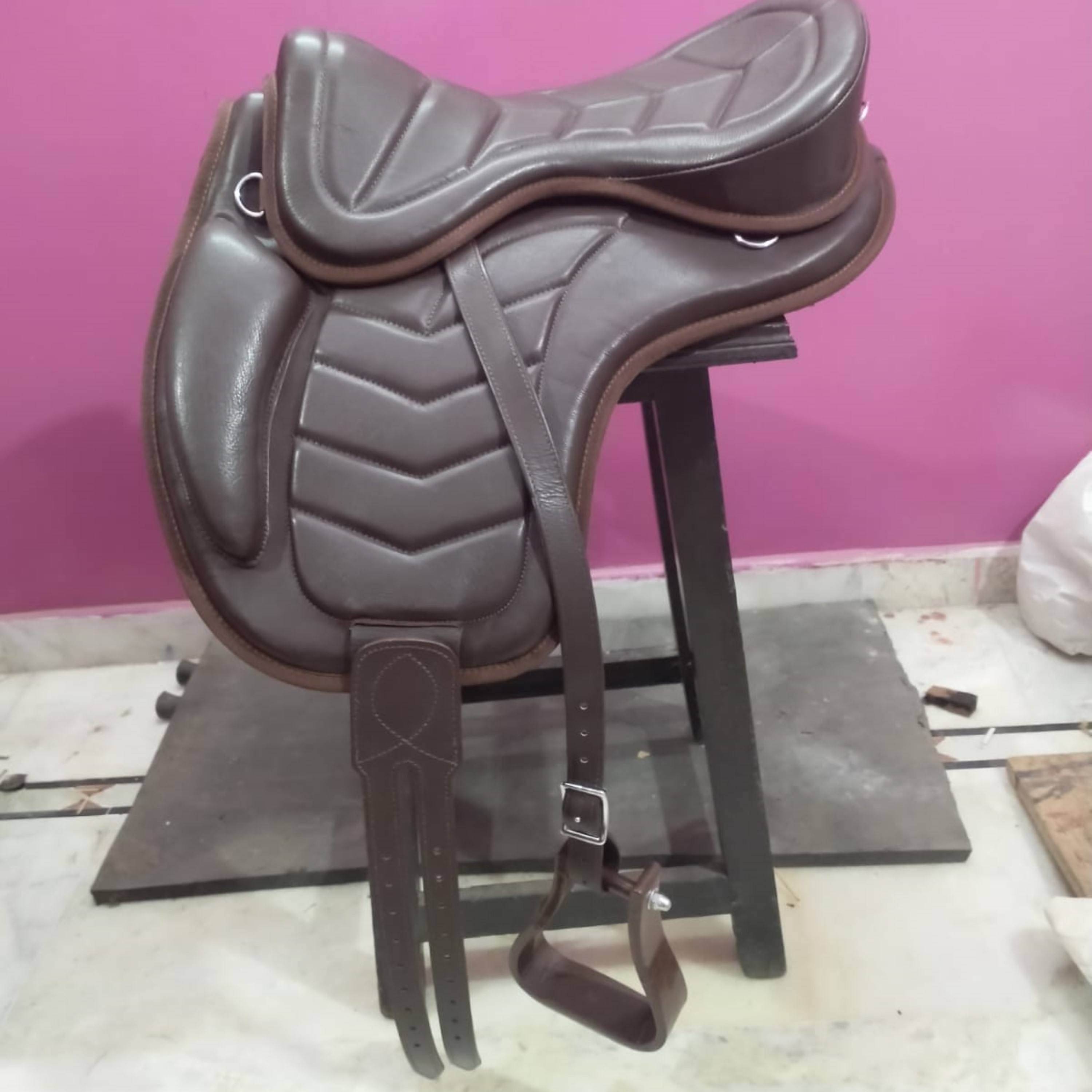 สีน้ำตาล