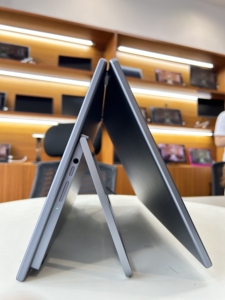 Zwba ตัวขยายหน้าจอแล็ปท็อป dual 15.6 "IPS FHD จอภาพแบบพกพาพร้อม ° 180พับได้ HD-MI พอร์ต USB C ง่ายต่อการเสียบและเล่นกับแล็ปท็อปพีซี - Product Image 6