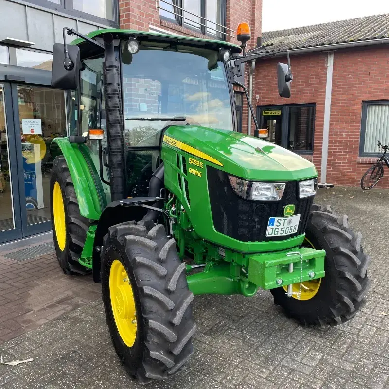 Il trattore agricolo di vendita calda ha usato i trattori agricoli di prezzi economici Johnn Deeere 5058E con la cabina del condizionatore d'aria 90Hp 100Hp 110Hp 4WD