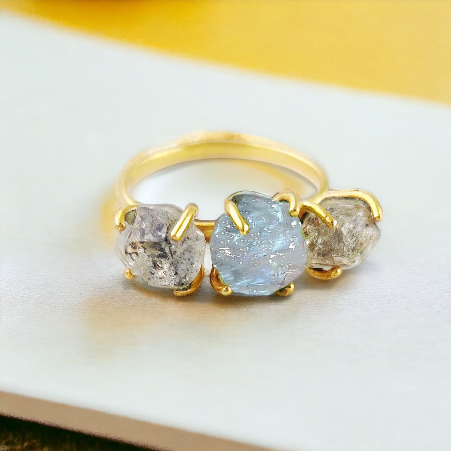 Herkimer Arco Iris Moonstone