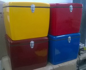 人気製品2023グレード防水オートバイトランク荷物ボックスインドのサプライヤーからの食品配達ボックス低コストボックス