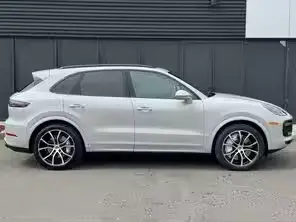 2023 kullanılan P O R S C H E Cayenne Turbo Turbo temiz başlık kullanılmış araba düşük kilometre ses motoru - Product Image 3