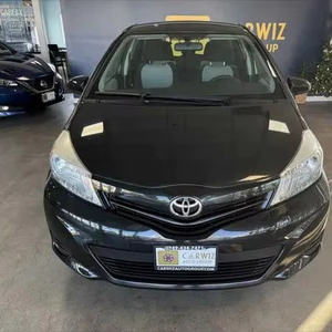 2014丰田Vitz LE
