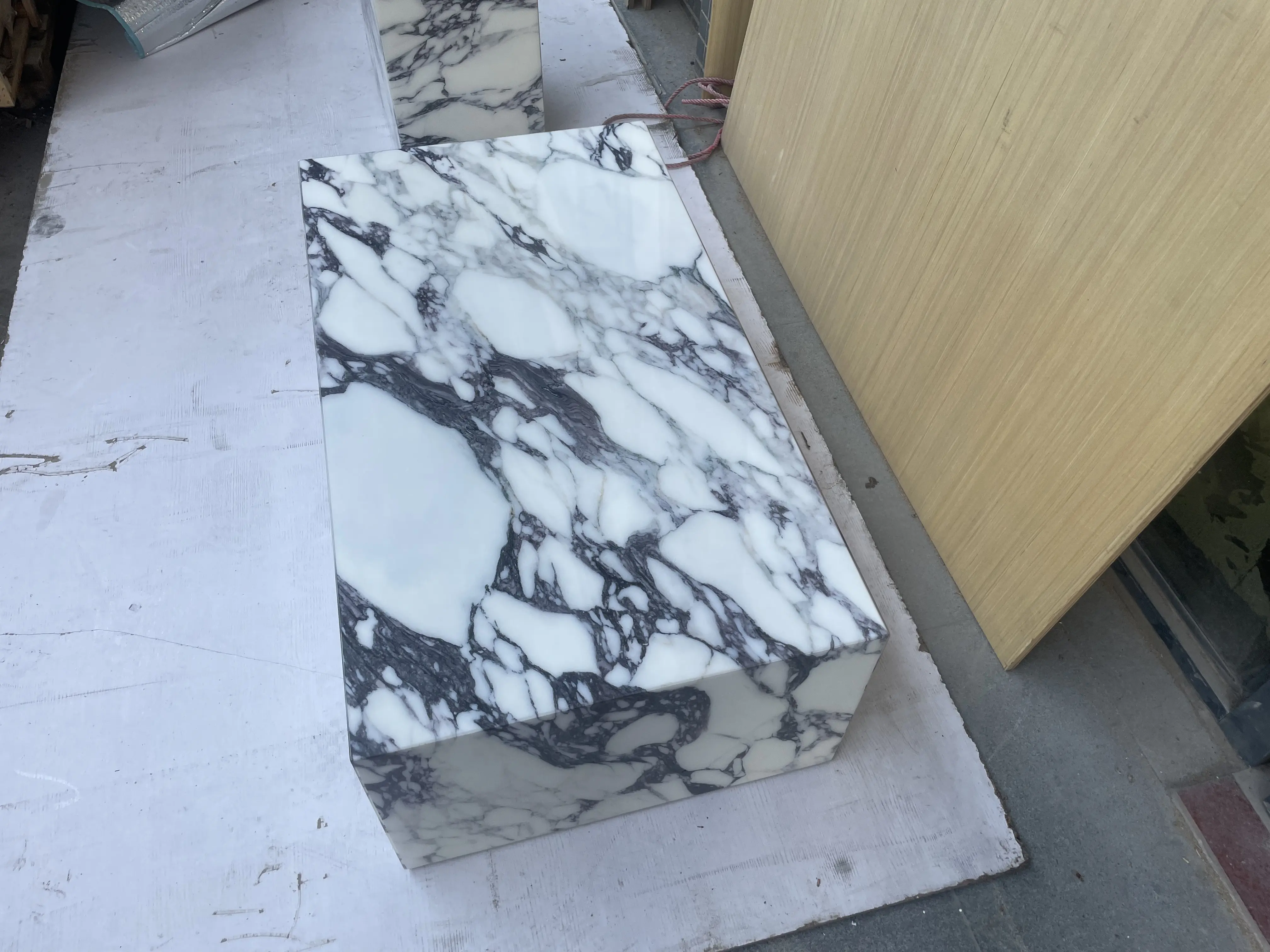 Zoccolo di Viola in marmo naturale unico nordico moderno per la decorazione del soggiorno zoccolo tavolino basso tavolino da caffè in marmo