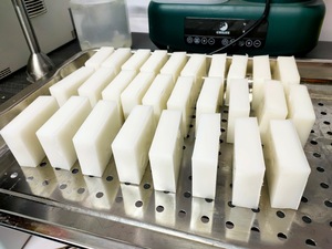 ココナッツオイルとナチュラルパームオイルのホットセールライスソープの組み合わせはあなたの肌に良いです - Product Image 3