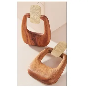 Nuova vendita calda orecchini quadrati in legno Bohemia fatti a mano tessitura paglia Rattan orecchini per le signore al miglior prezzo dall'India