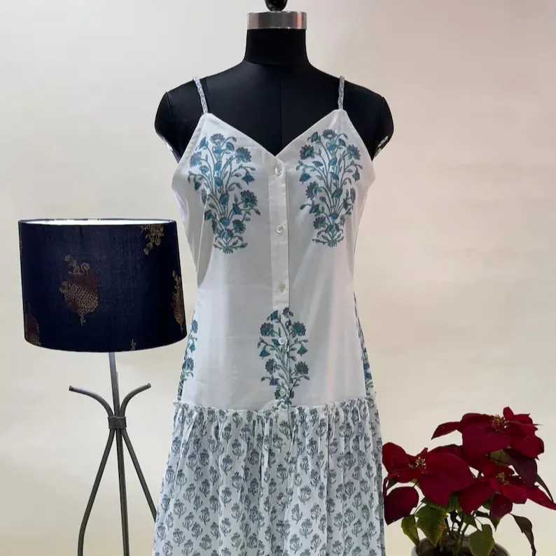 Vestido longo de verão azul com estampa floral indiana de botões abertos frontais, vestido maxi de três camadas para mulheres