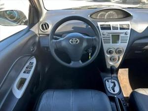 2008 Toyota Ya r S