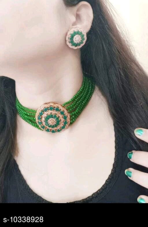 สีเขียว