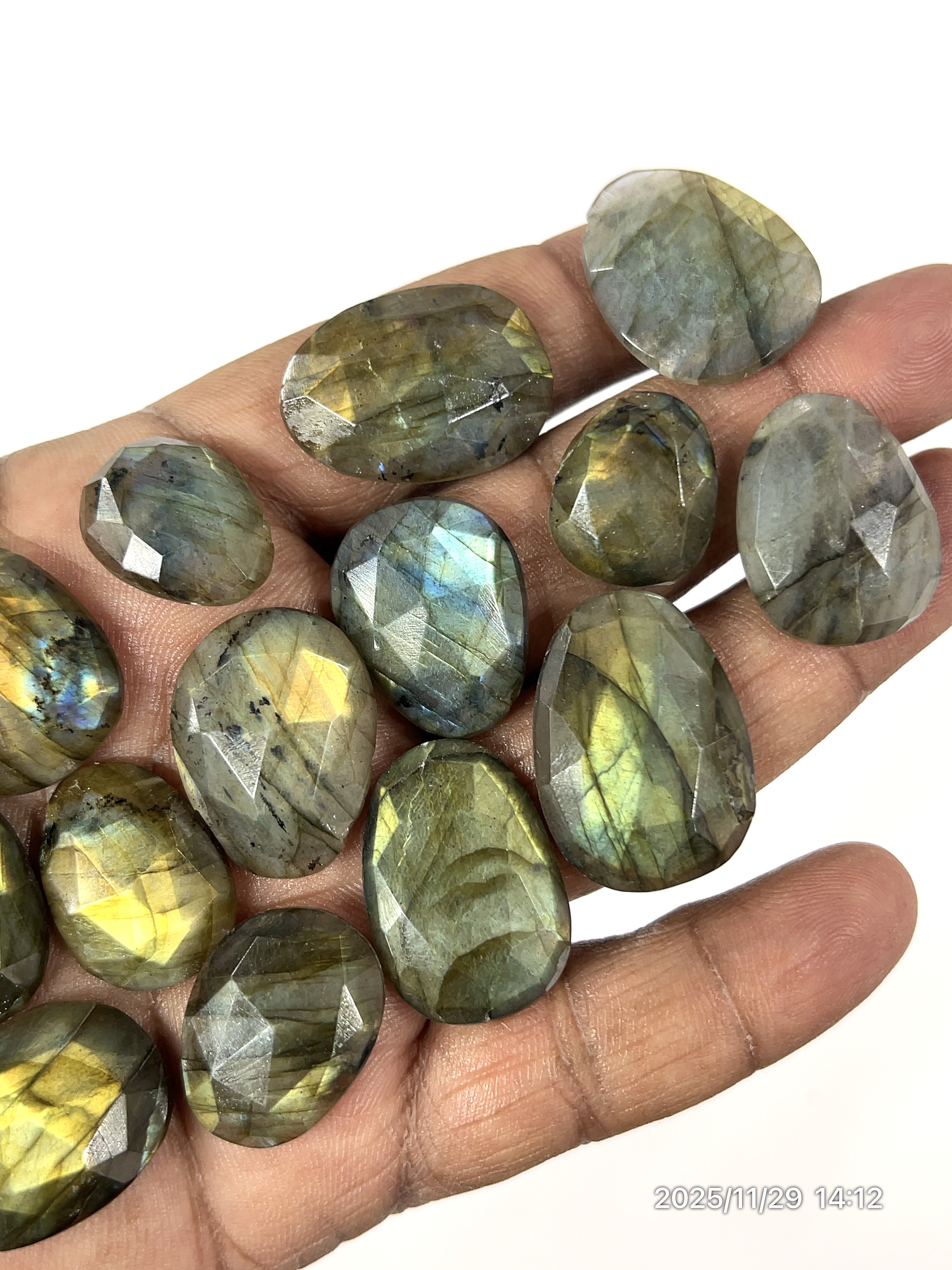 ตามรูปภาพ