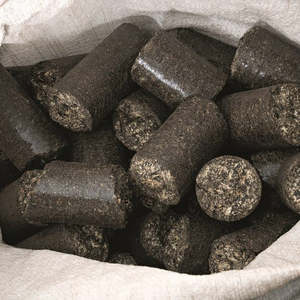 Bord Na Mona Peat briket satılık çubuklarla