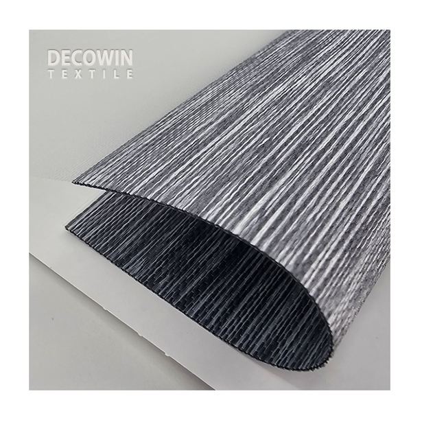 สีเทาเข้ม