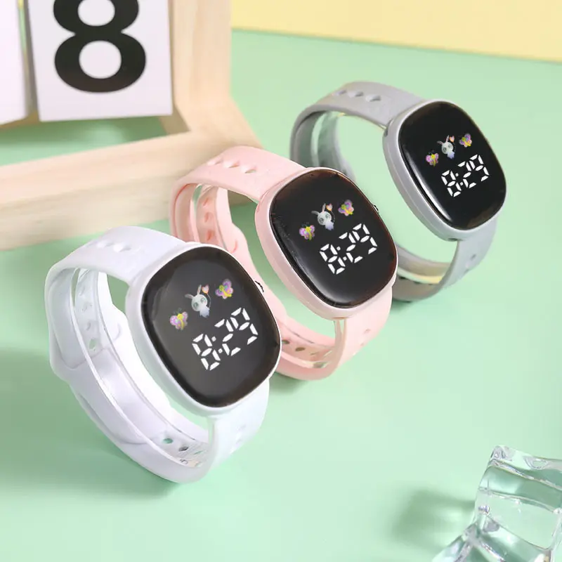 Vendita calda Fashion Touch Smart Watches impermeabile LED Screen orologi Retro Wrap bracciale ragazze ragazzi Digital reloj led Kids Watch