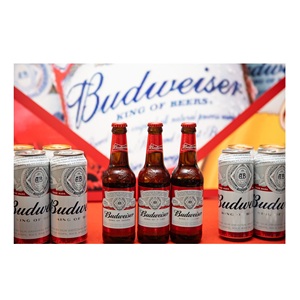 Toplu kutu ve varil siparişinde paketlenmiş şişelerde Budweiser yüksek kalite 33cl Ale birası için