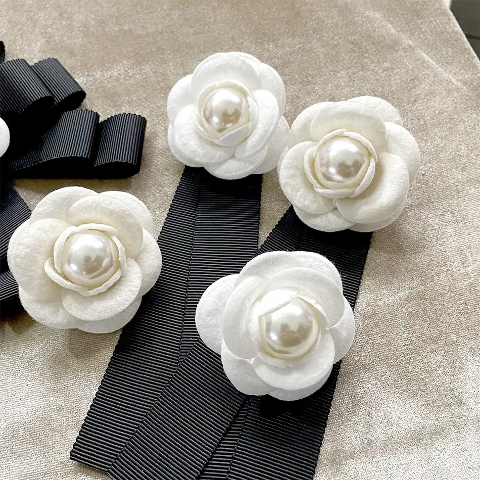 Broche artesanal de flor camélia e pérolas, broches artesanais de tecido de seda, flor branco rosé, novo, 2022