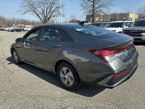 <strong>2025</strong> H-y-u-n-d-a-i E-l-a-n-t-r-a SE FWD with Low Mileage and Affordable Price in Stock Ready for Shipment - Product Image 4