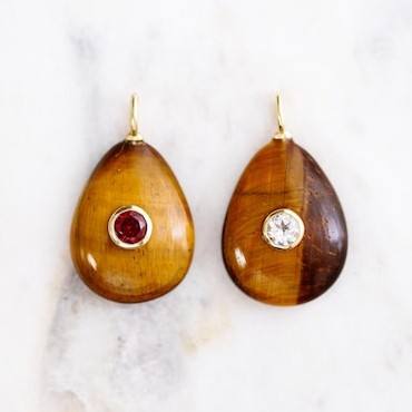 สีเหลือง