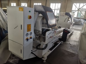 Çekirdek Motor ve PLC bileşenleri içeren UPVC CNC pencereler ve kapılar işleme için çift kafa gönye alüminyum kesici testere makinesi - Product Image 3