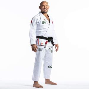 2022ユニセックスストームカスタマイズされた白い着物とブラジルのBjj Gisパキスタン高品質の工場ベースのGisと刺繍されたユニフォーム