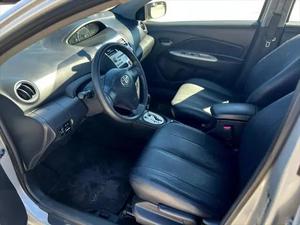 2008 Toyota Ya r S