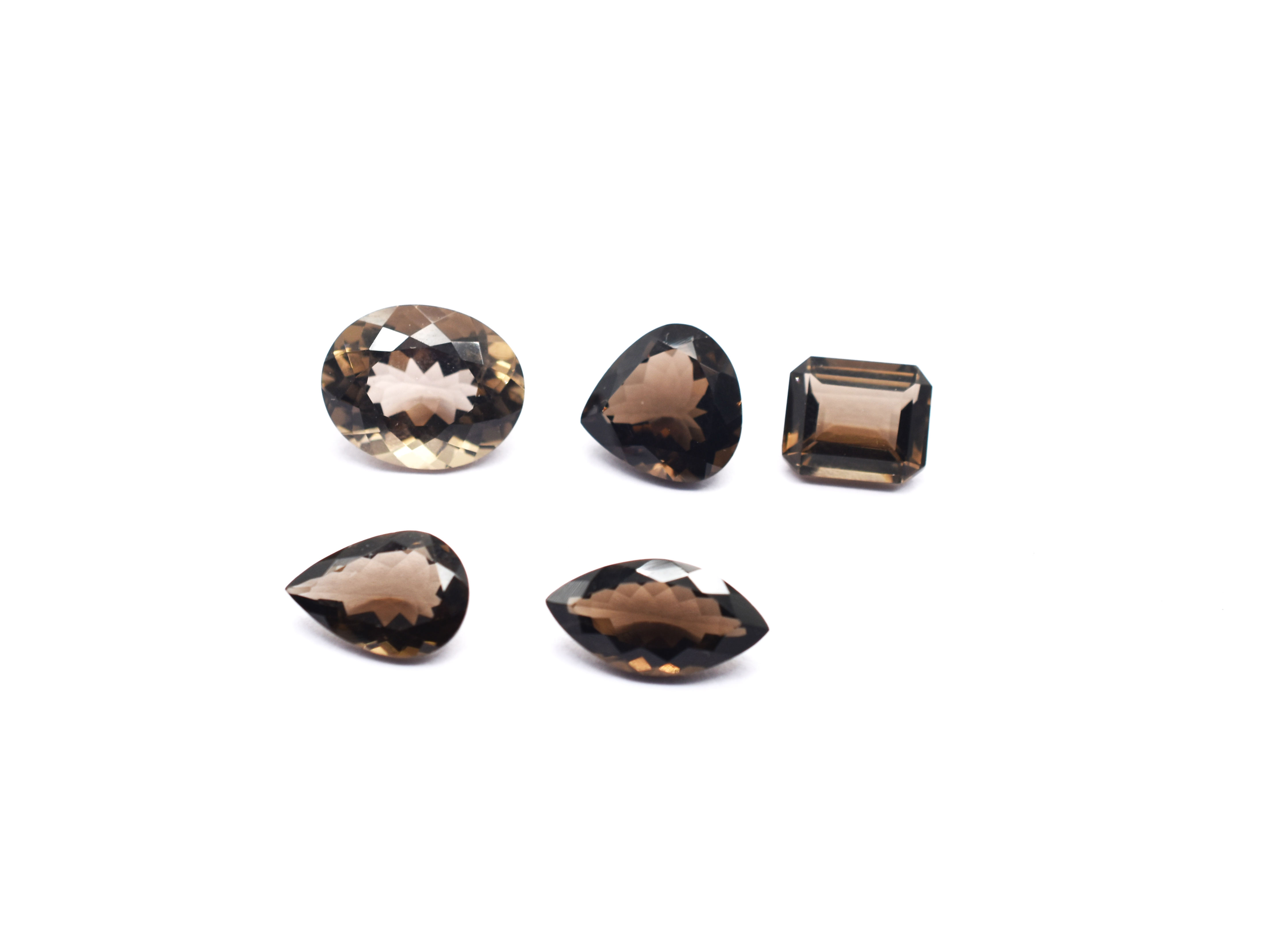 สีน้ำตาล