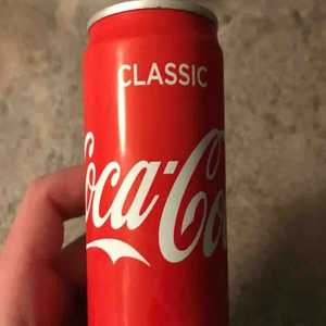 <strong>COCA</strong> <strong>COLA</strong> CAN 330ML - Product Image 2