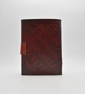 Cuaderno de cuero genuino, artesanías de la India con diseño de nudo celta, Bloc de notas diario encuadernado, 100 hojas, diario de bloqueo de latón - Product Image 2