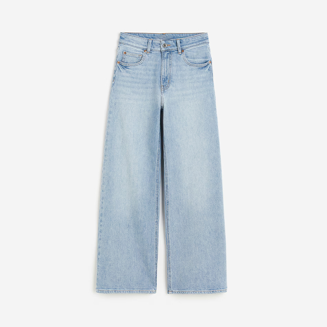 ผ้ายีนส์สีฟ้าอ่อน