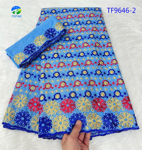 Buntes Schweizer Baumwoll spitzenset Vollmuster-Designs Baumwoll spitze Passende Netz spitze 1 Set für Kleidung